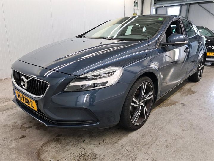 VOLVO V40 2016 yv1mv7431h2366242