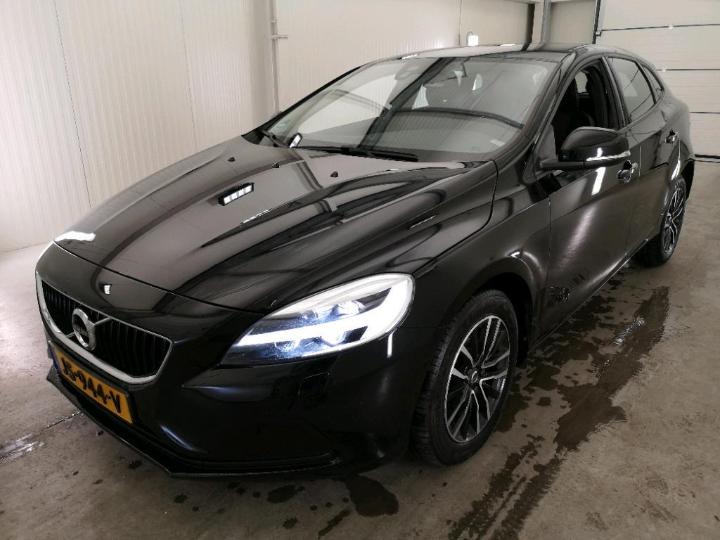 VOLVO V40 2016 yv1mv7431h2366351