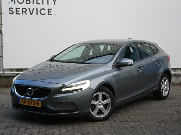 VOLVO V40 2016 yv1mv7431h2366890