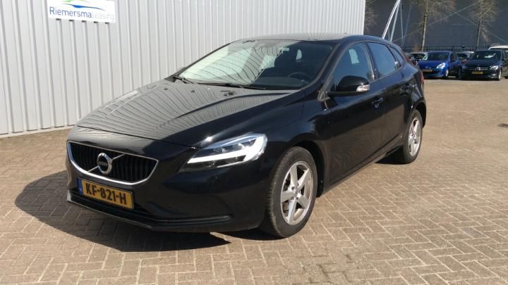 VOLVO V40 2016 yv1mv7431h2366913