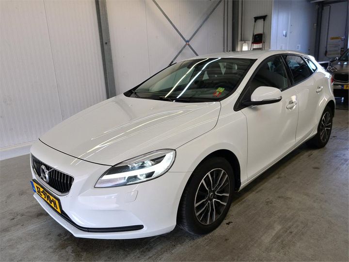 VOLVO V40 2016 yv1mv7431h2375670