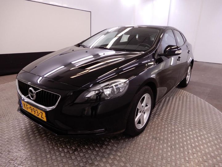 VOLVO V40 2016 yv1mv7431h2376675