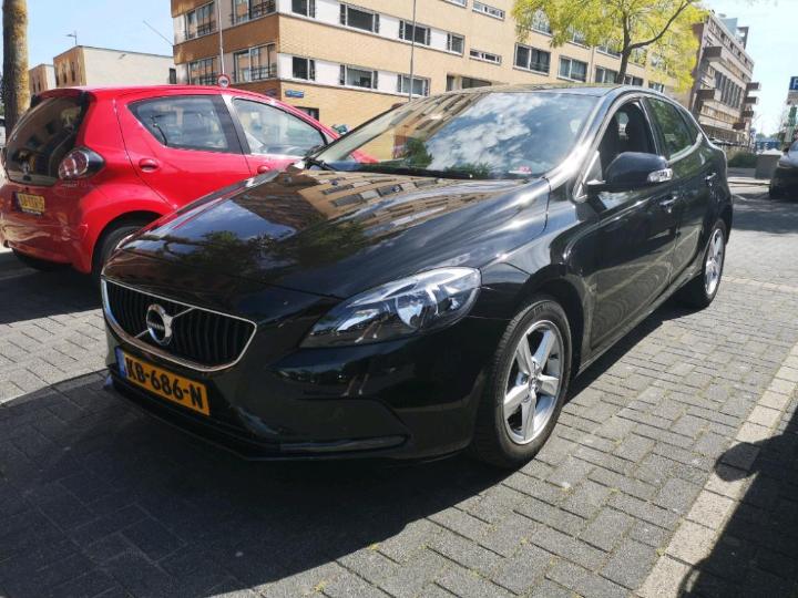 VOLVO V40 2016 yv1mv7431h2377666