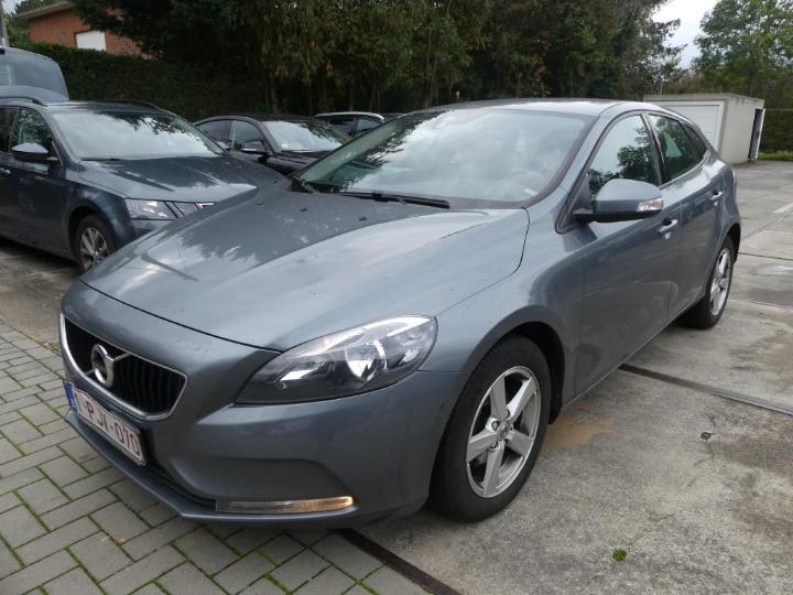 VOLVO V40 2016 yv1mv7431h2379332