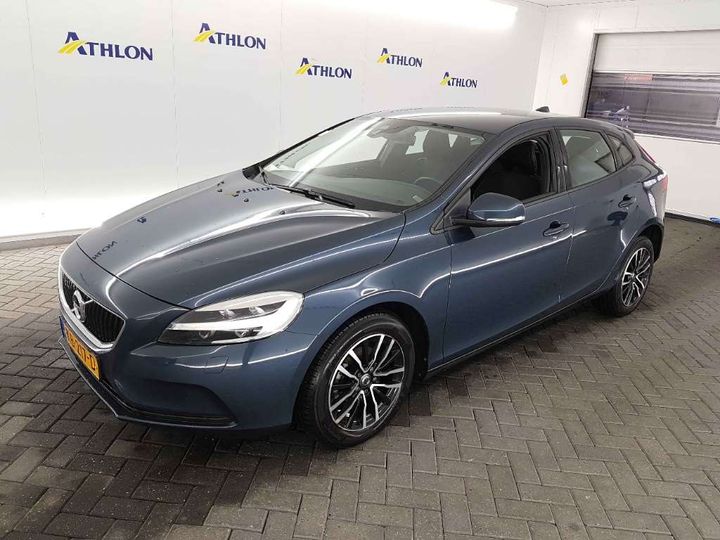 VOLVO V40 2016 yv1mv7431h2379367