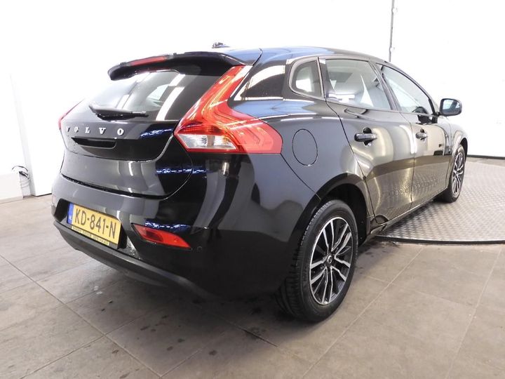 VOLVO V40 2016 yv1mv7431h2379954