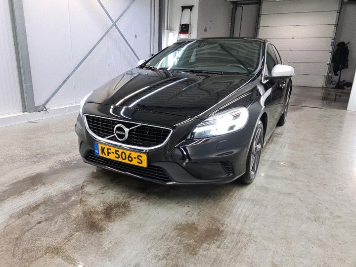 VOLVO V40 2016 yv1mv7431h2381054