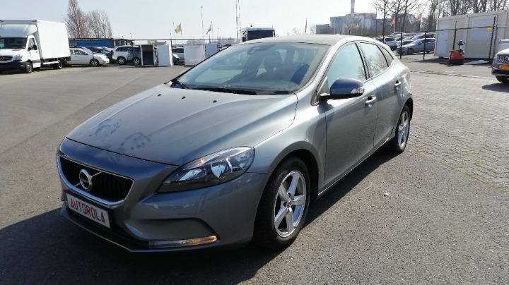 VOLVO V40 HATCHBACK 2016 yv1mv7431h2383856