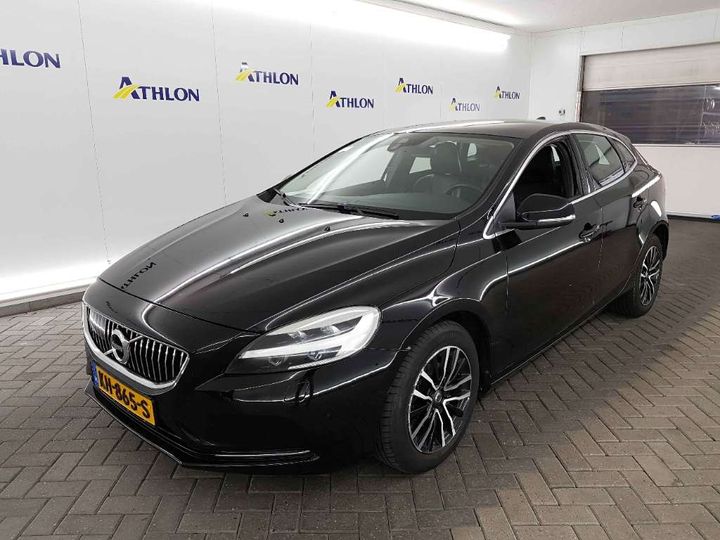 VOLVO V40 2016 yv1mv7431h2384383