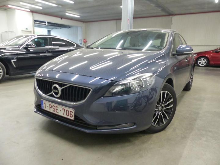 VOLVO V40 2016 yv1mv7431h2384611