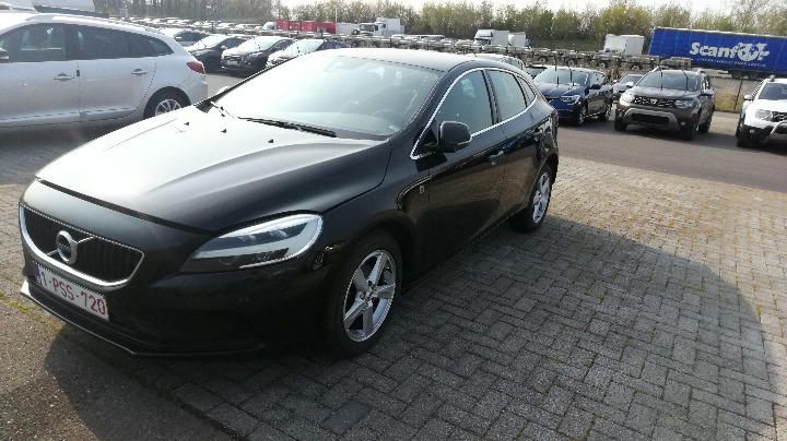 VOLVO V40 HATCHBACK 2016 yv1mv7431h2384661