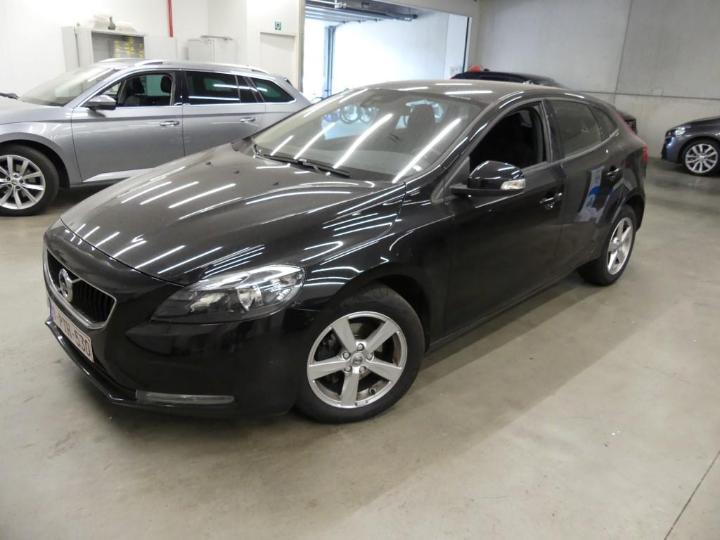 VOLVO V40 2016 yv1mv7431h2384912