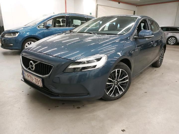 VOLVO V40 2016 yv1mv7431h2388621