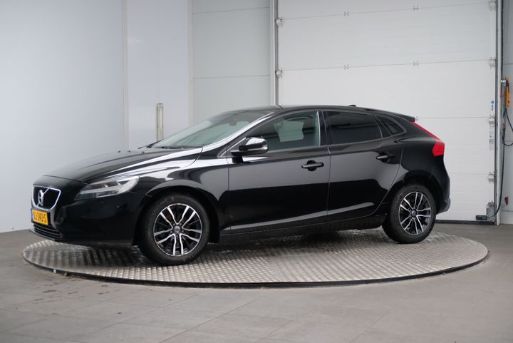 VOLVO V40 2016 yv1mv7431h2388764