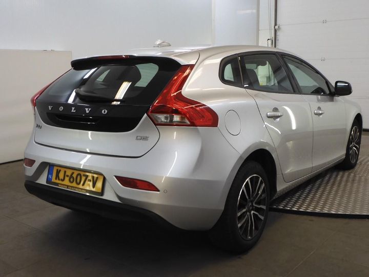 VOLVO V40 2016 yv1mv7431h2388810