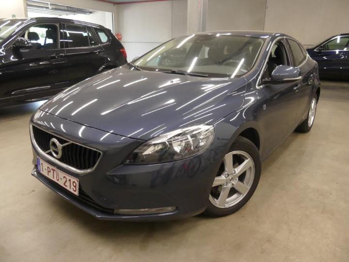 VOLVO V40 2016 yv1mv7431h2388989