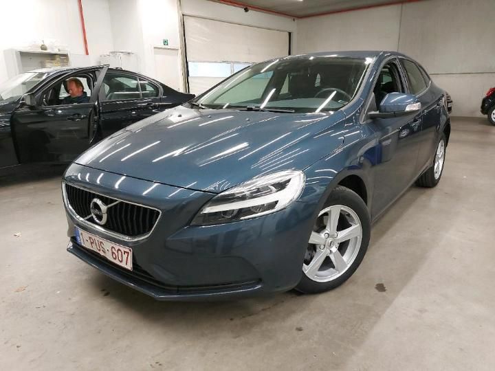 VOLVO V40 2016 yv1mv7431h2390635