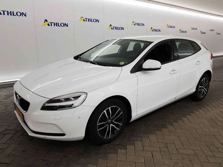 VOLVO V40 2016 yv1mv7431h2391145