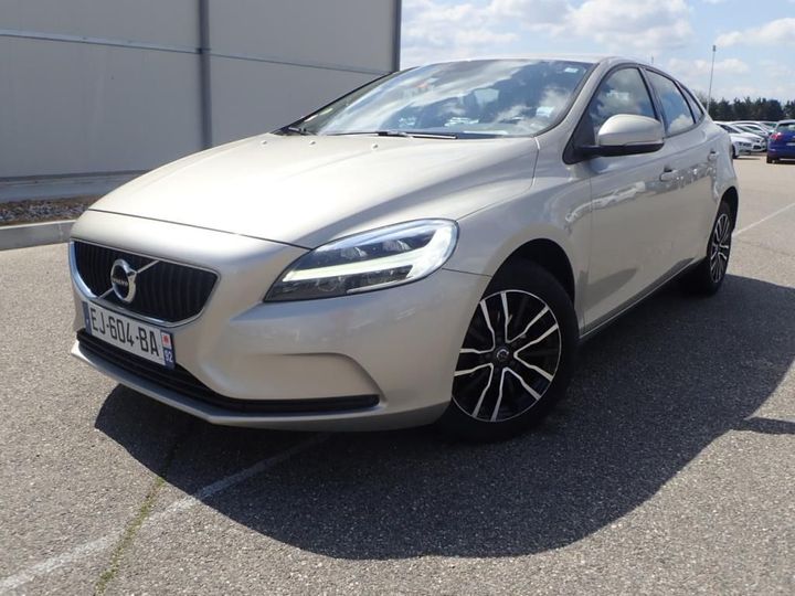 VOLVO V40 2017 yv1mv7431h2391723