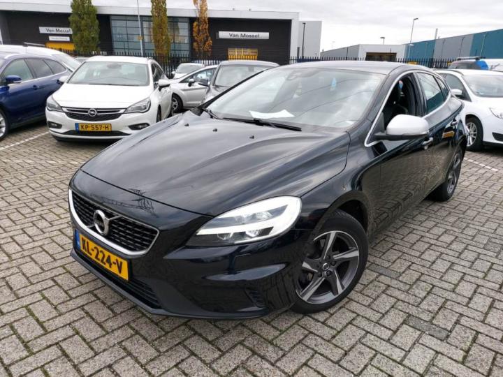 VOLVO V40 2016 yv1mv7431h2393091