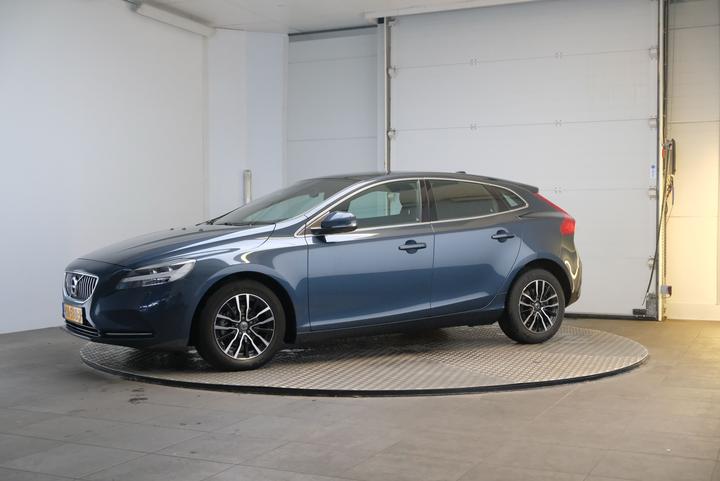 VOLVO V40 2016 yv1mv7431h2393613