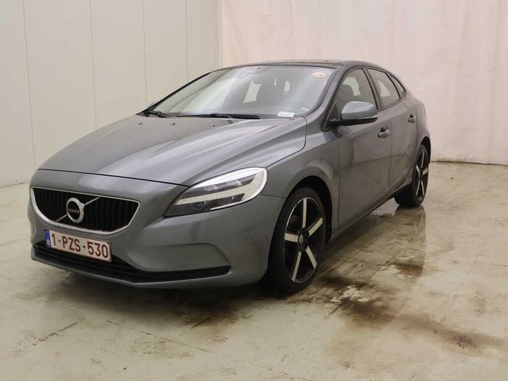 VOLVO V40 2016 yv1mv7431h2394732