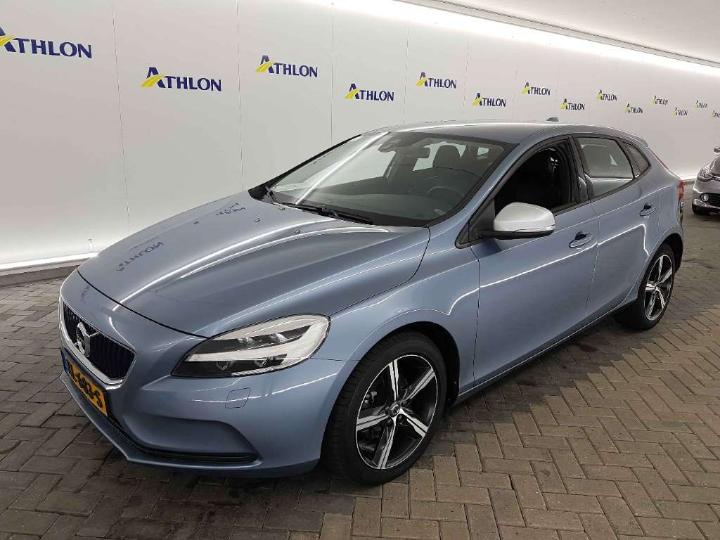 VOLVO V40 2016 yv1mv7431h2395828