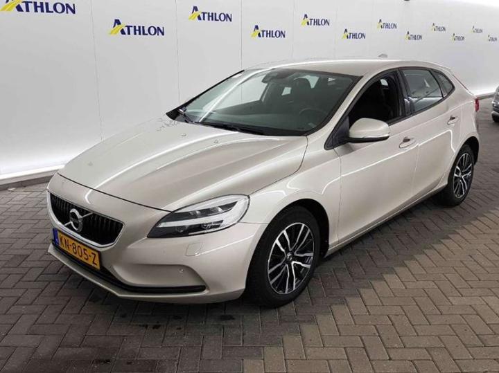 VOLVO V40 2016 yv1mv7431h2396086