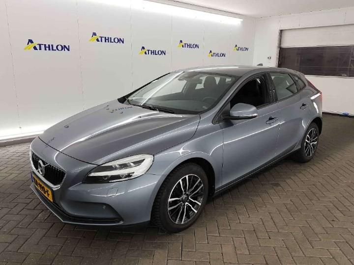 VOLVO V40 2016 yv1mv7431h2397883