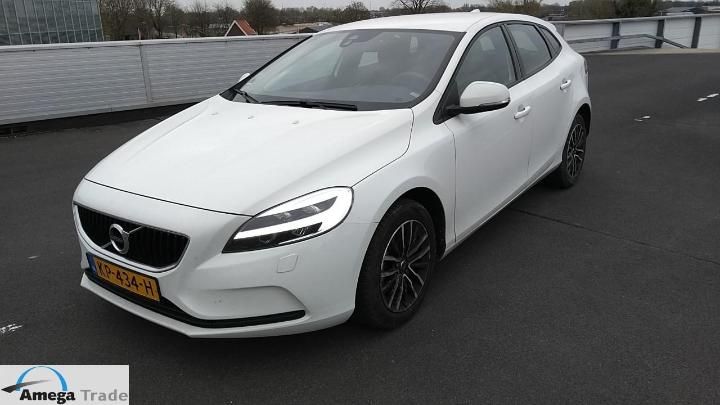 VOLVO V40 2016 yv1mv7431h2398557