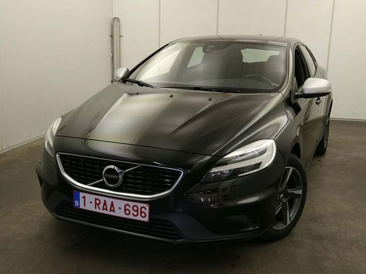 VOLVO V40 1970 yv1mv7431h2398706