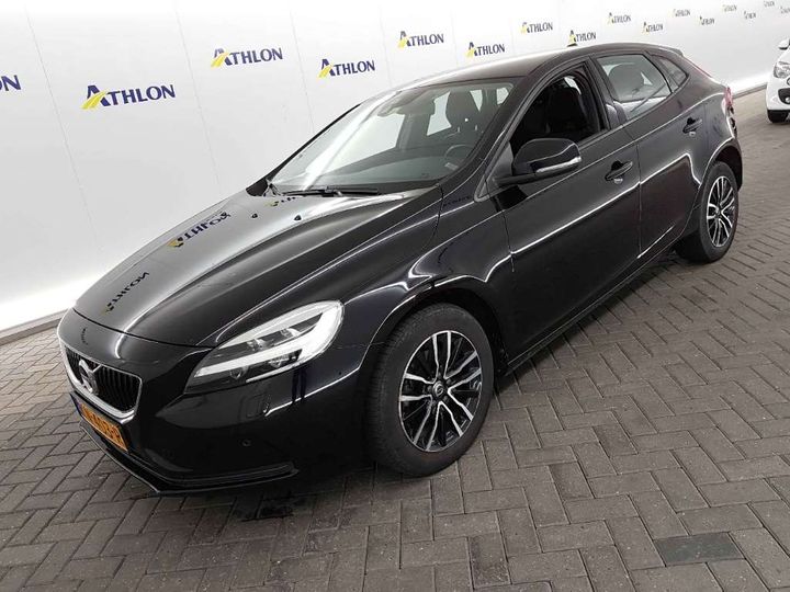 VOLVO V40 2016 yv1mv7431h2398721