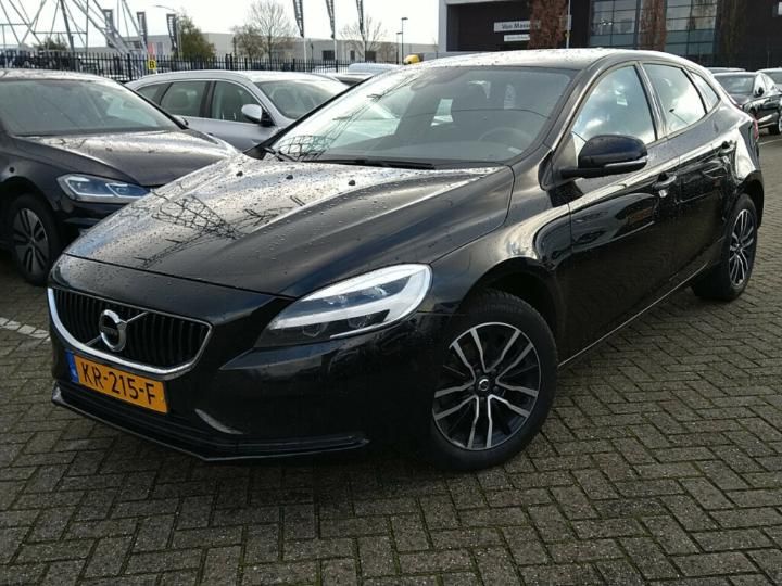 VOLVO V40 2016 yv1mv7431h2398747