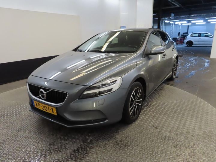 VOLVO V40 2016 yv1mv7431h2399137