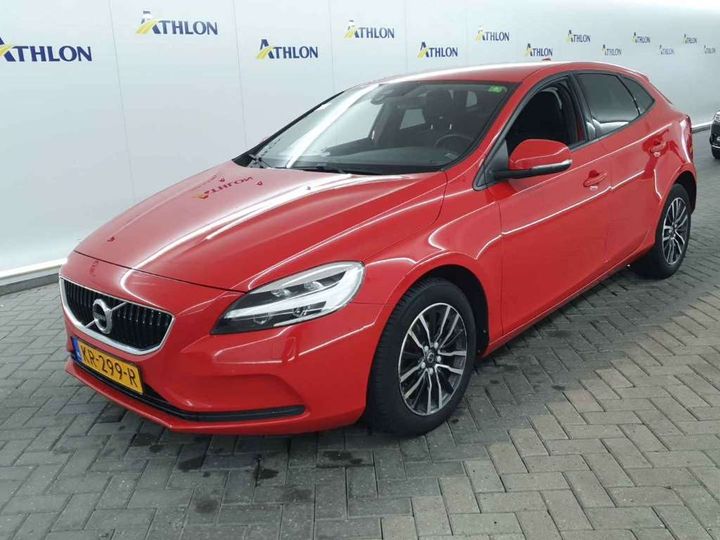 VOLVO V40 2016 yv1mv7431h2399498