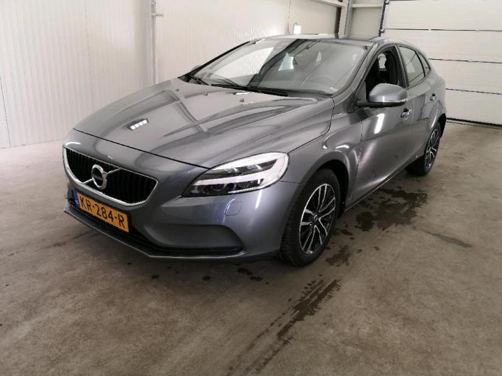 VOLVO V40 2016 yv1mv7431h2399586