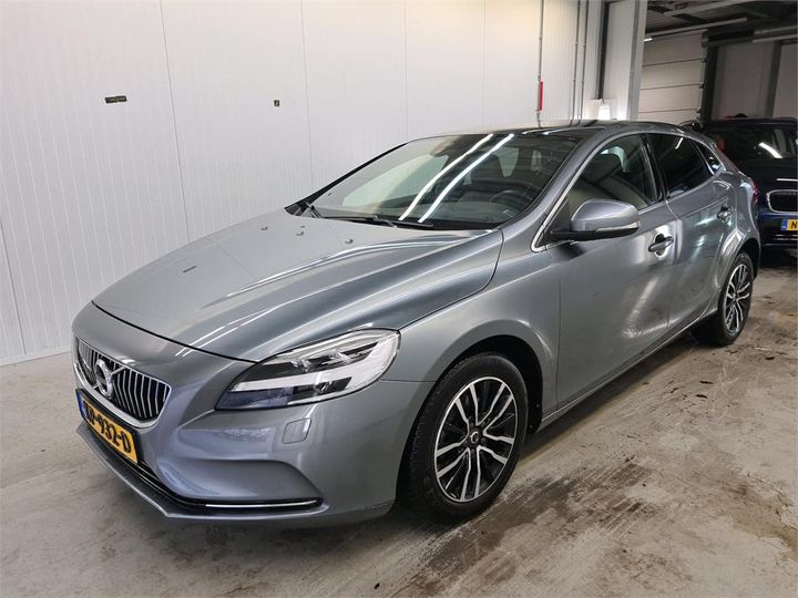 VOLVO V40 2016 yv1mv7431h2399869