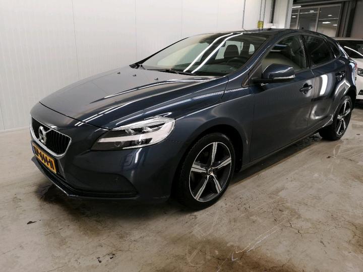 VOLVO V40 2016 yv1mv7431h2400745