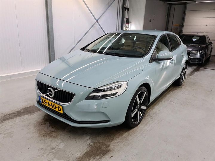 VOLVO V40 2016 yv1mv7431h2401397