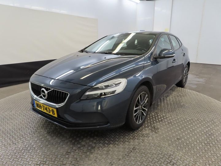 VOLVO V40 2017 yv1mv7431h2402900