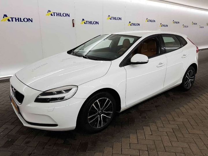 VOLVO V40 2016 yv1mv7431h2403985