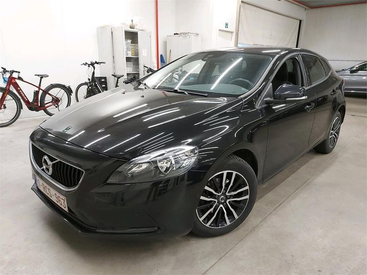 VOLVO V40 2016 yv1mv7431h2404647