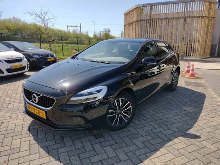 VOLVO V40 2017 yv1mv7431h2404762