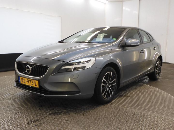 VOLVO V40 2016 yv1mv7431h2405070