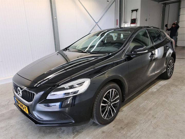 VOLVO V40 2017 yv1mv7431h2405378