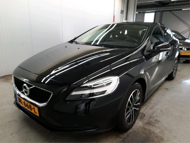 VOLVO V40 2017 yv1mv7431h2405459