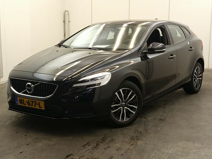 VOLVO V40 2017 yv1mv7431h2405800