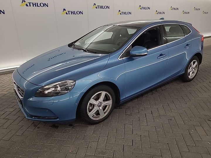 VOLVO V40 2015 yv1mv7480g2323700