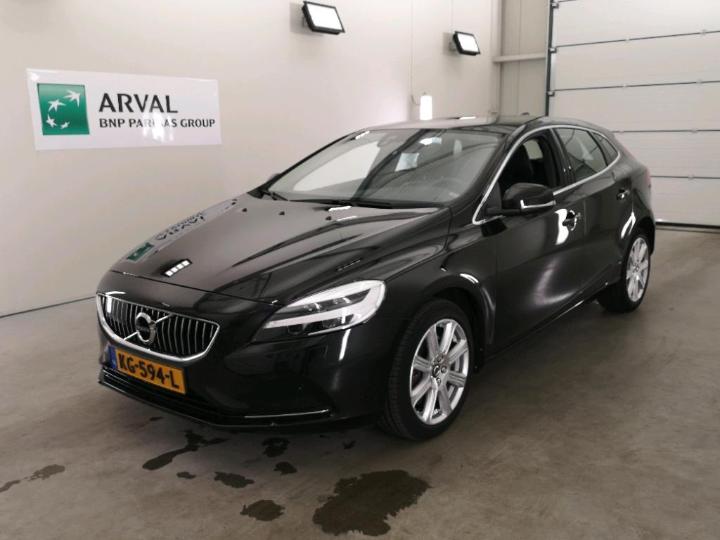 VOLVO V40 2016 yv1mv7480h2383254