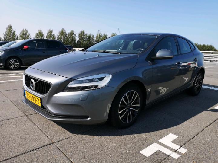 VOLVO V40 2016 yv1mv7480h2390477